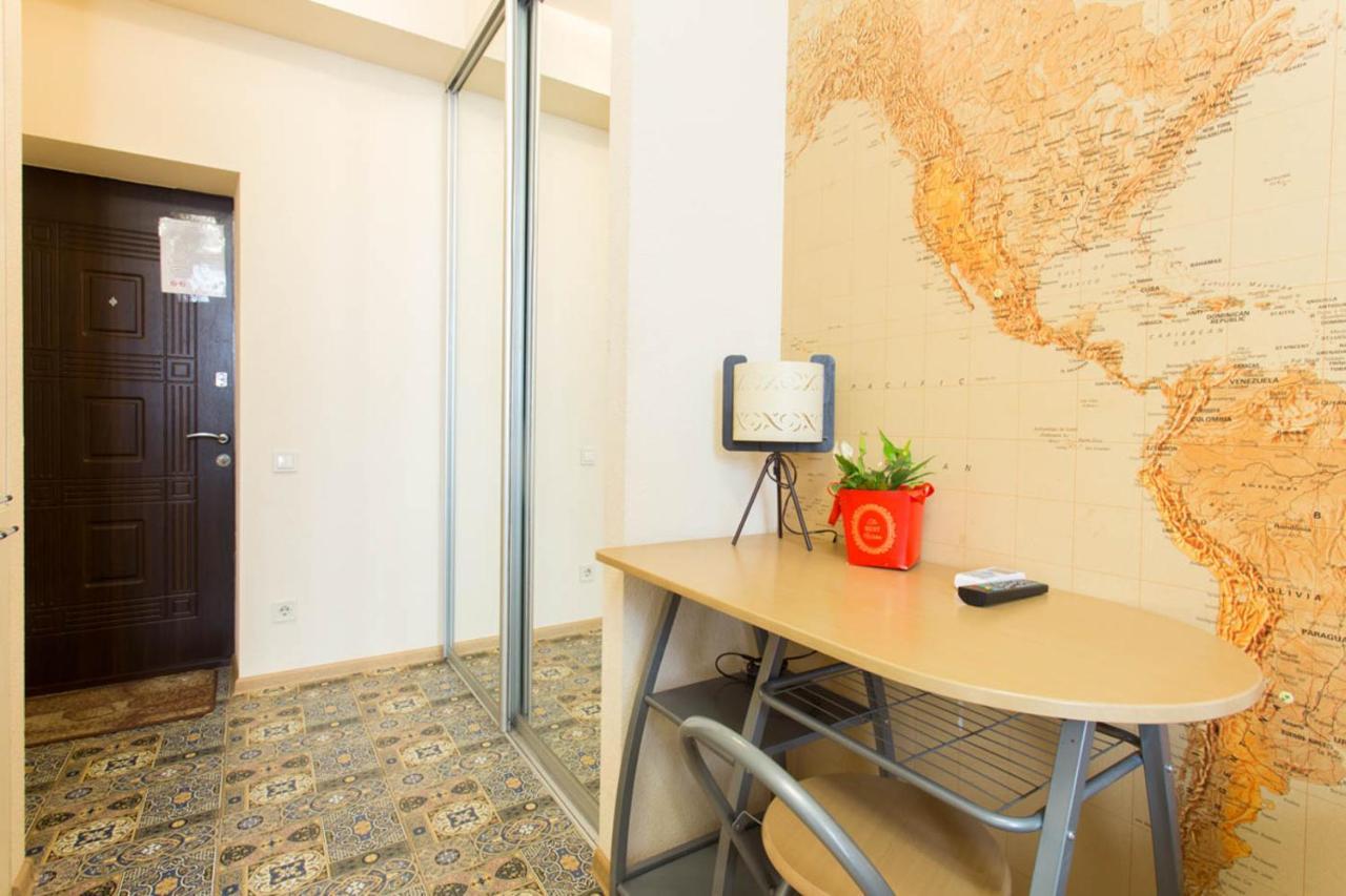 New Studio In The Center - Korolenka Str. 25/62 Διαμέρισμα Κχαρκίβ Εξωτερικό φωτογραφία